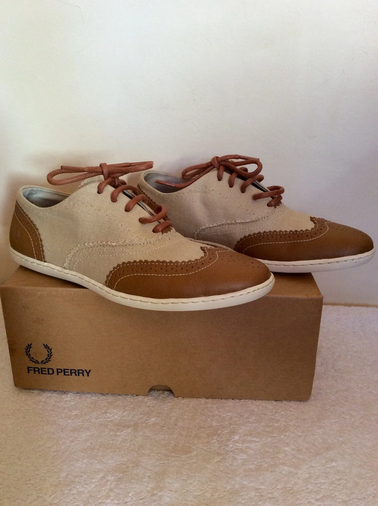 Brand New Fred Perry Beige Canvas & Tan Lace Up Shoes Size 4/37