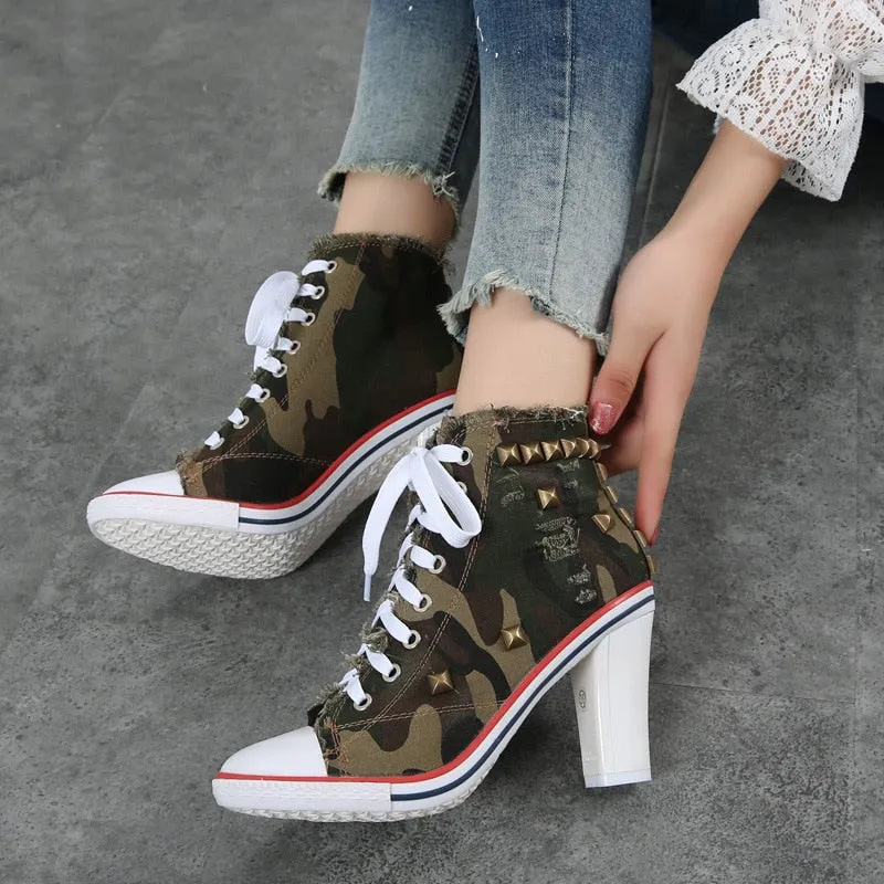 elveswallet Denim Square High Heels