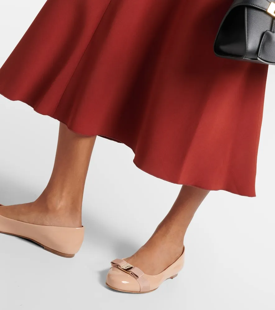 Ferragamo Varina bow-detail patent leather ballet flats