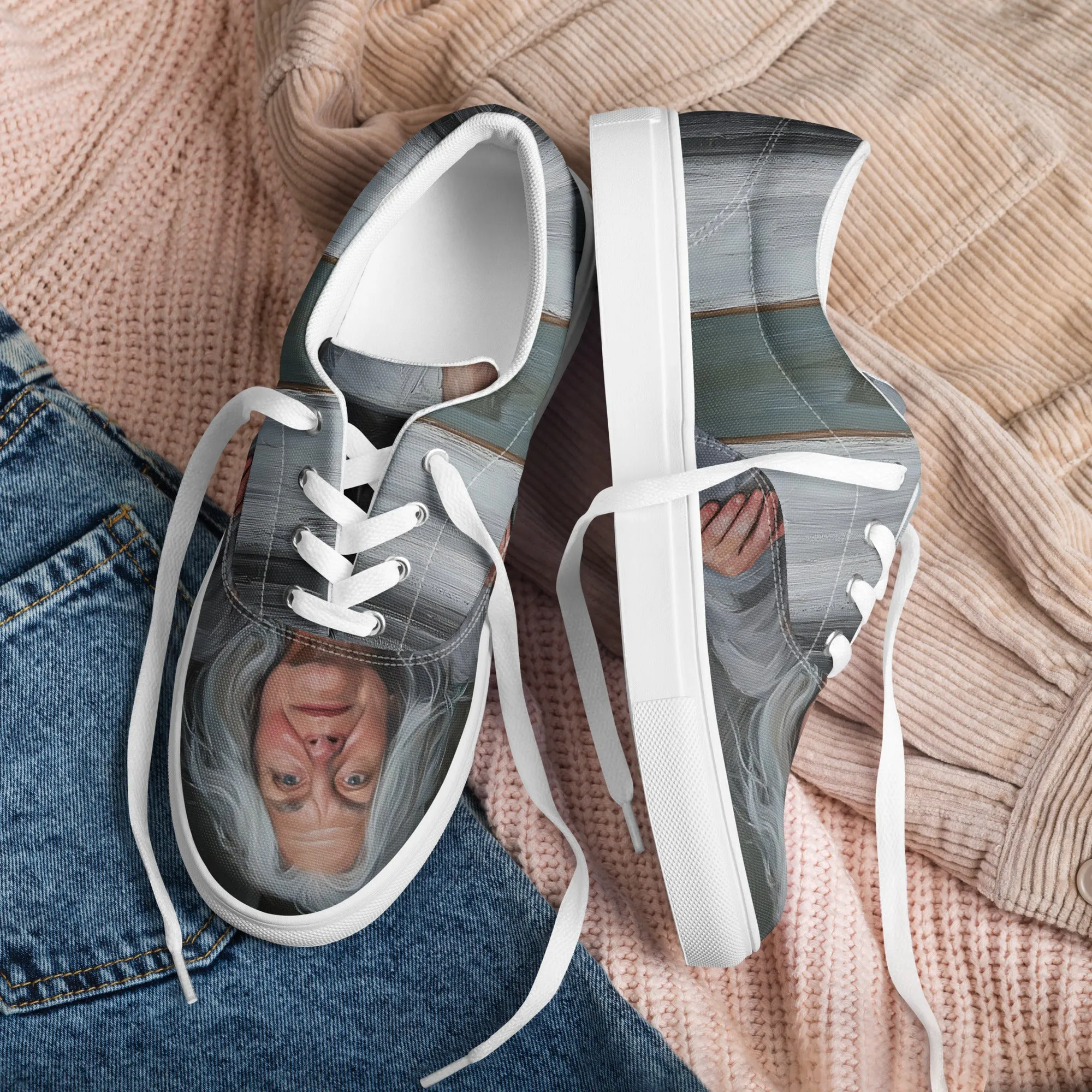Silent Joy Women’s lace-up canvas shoes